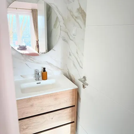 بيت ضيافة Happy